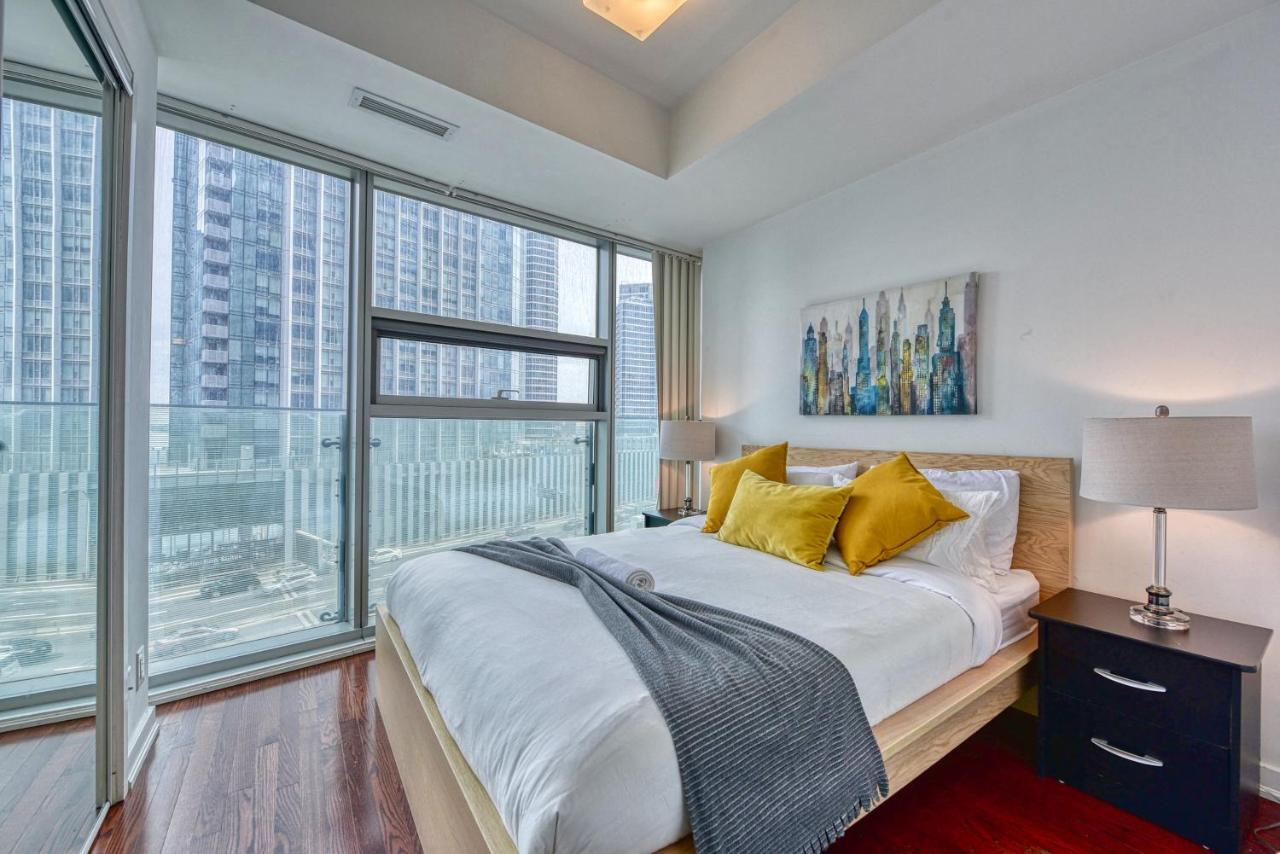 Sarkar Suites - Entertainment District 토론토 외부 사진