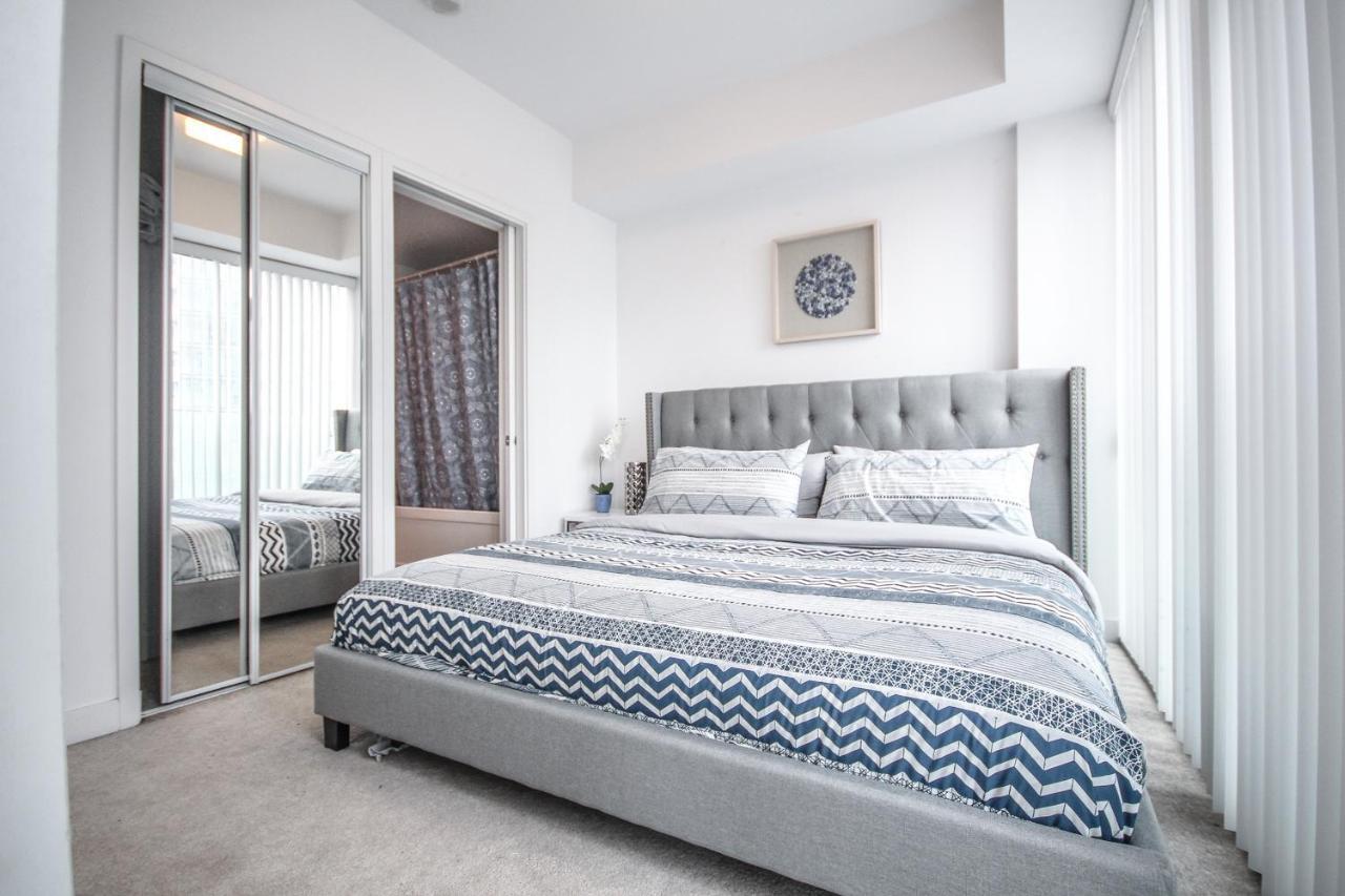 Sarkar Suites - Entertainment District 토론토 외부 사진