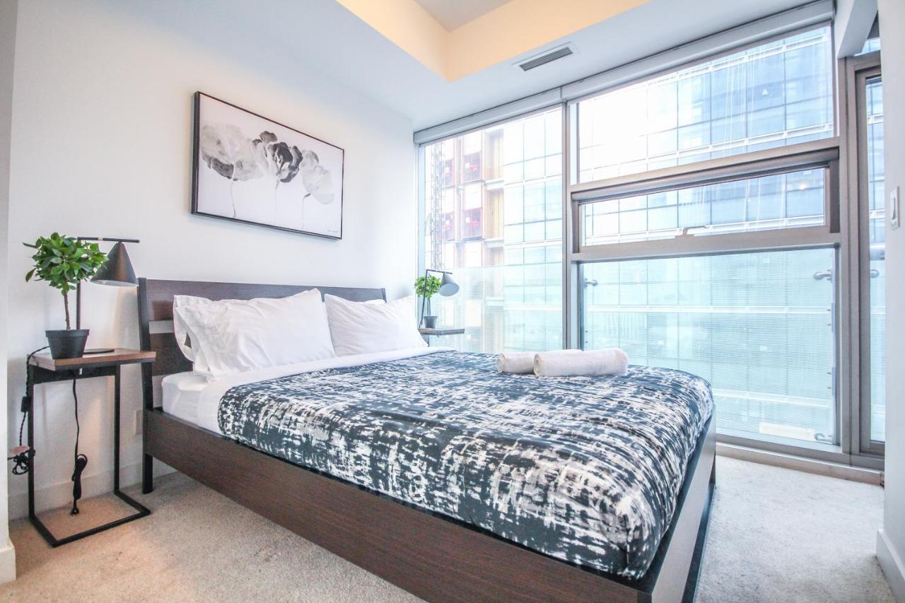 Sarkar Suites - Entertainment District 토론토 외부 사진