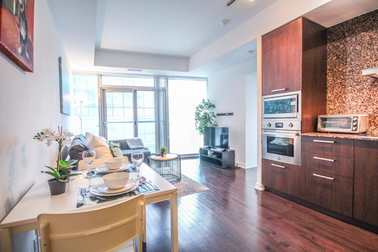 Sarkar Suites - Entertainment District 토론토 외부 사진